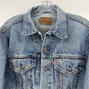 Levi’s Vintage Trucker Jacket 70506 Distressed Red Tab Unisex Blue Size 42R